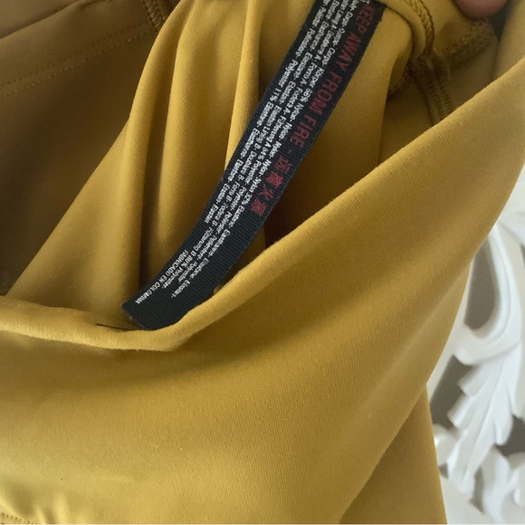 Free people heart rate shorts size Large - Picture 6 of 11